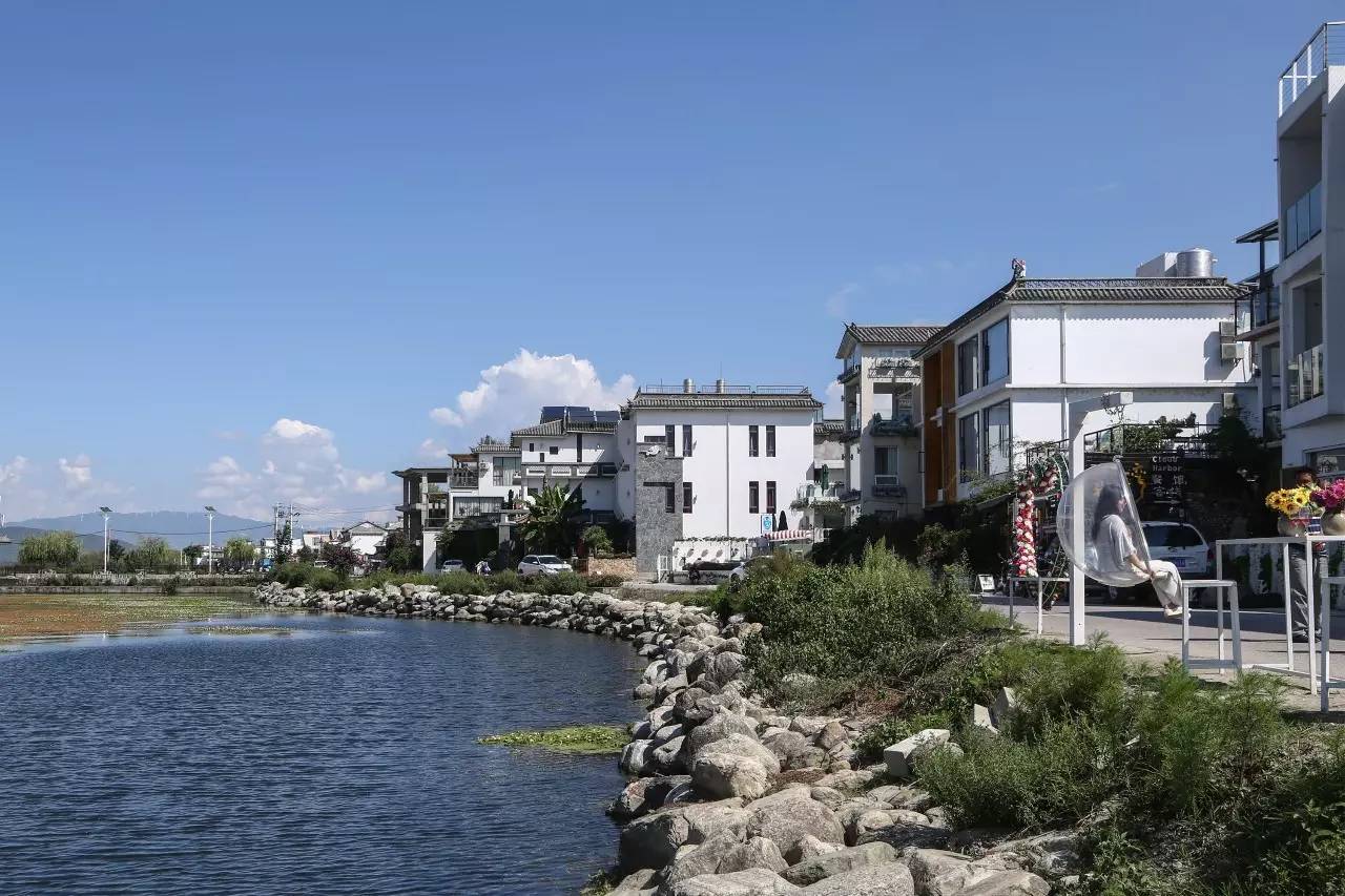 洱海客栈关闭之后 | 有客栈老板跑滴滴补贴亏损