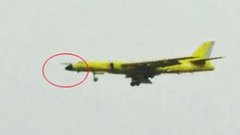 中国轰-6K疑似加装空中受油管照片