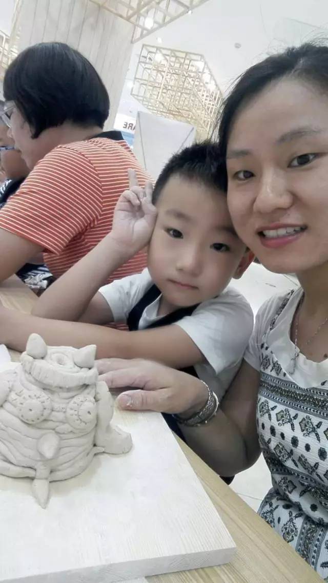 10岁女孩告诉妈妈,被培训班老师摸了!后面的细