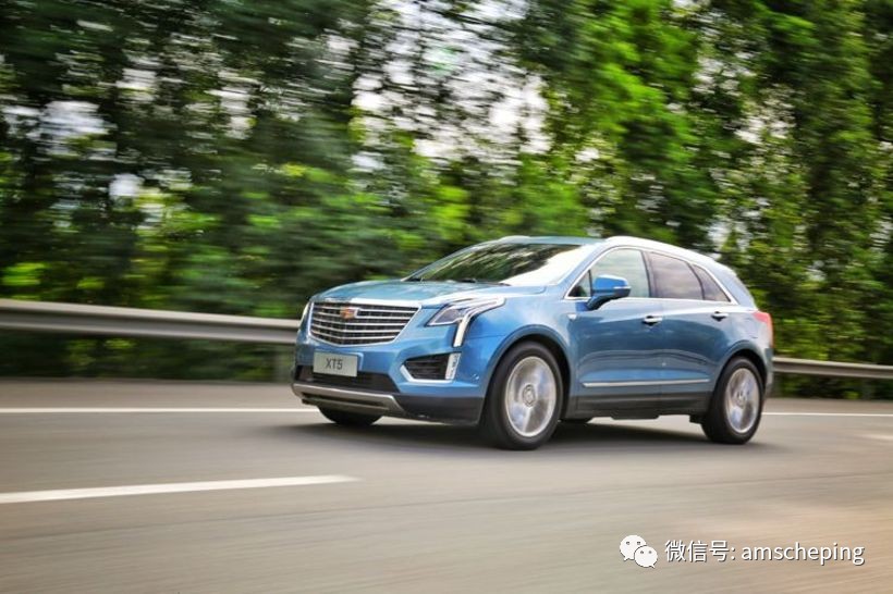 试驾丨谁说美国车费油?凯迪拉克XT5轻混体验
