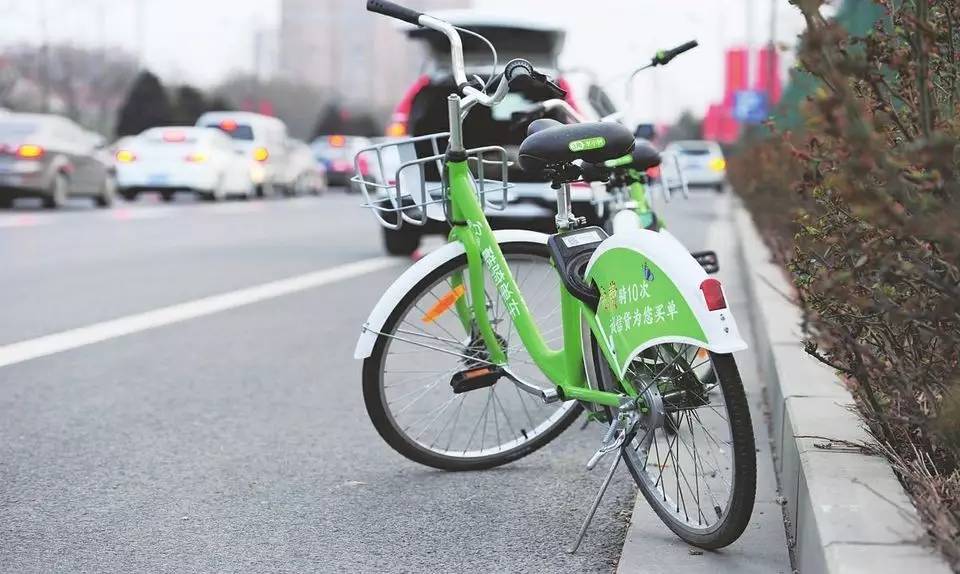 共同关心!太原交警规范共享单车停放!|共享单车