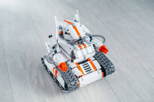 七夕送男友礼物排行榜_七夕最适合送男友!盘点三款最硬核情人节礼物,主打极致游戏体验(2)