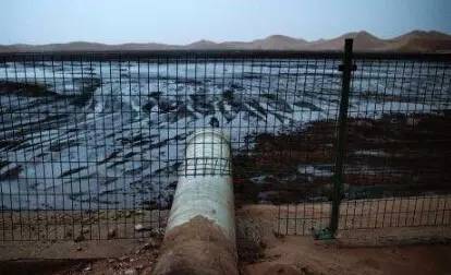 腾格里沙漠污染八企业承担5.69亿修复费|罕见