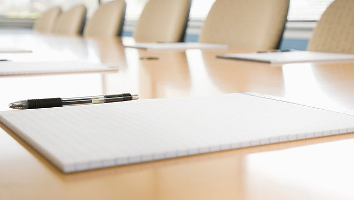 上海召开新的社会阶层统战工作会议,要求增进