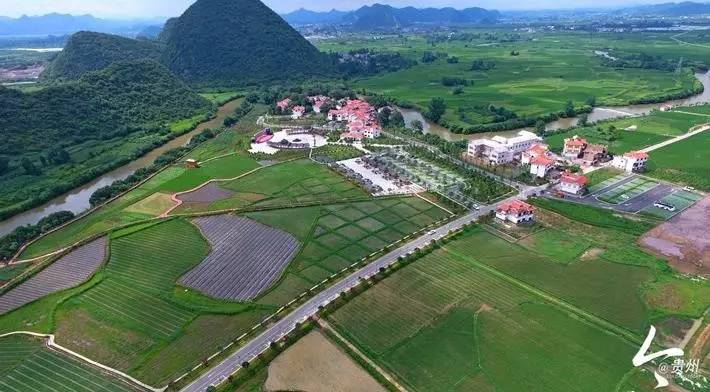 热点 | 贵州省农村组组通公路三年大决战,开始