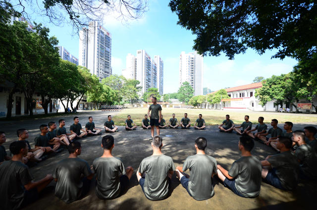 难忘军旅生涯 90后大学生二次参军|邓峰|训练|雒