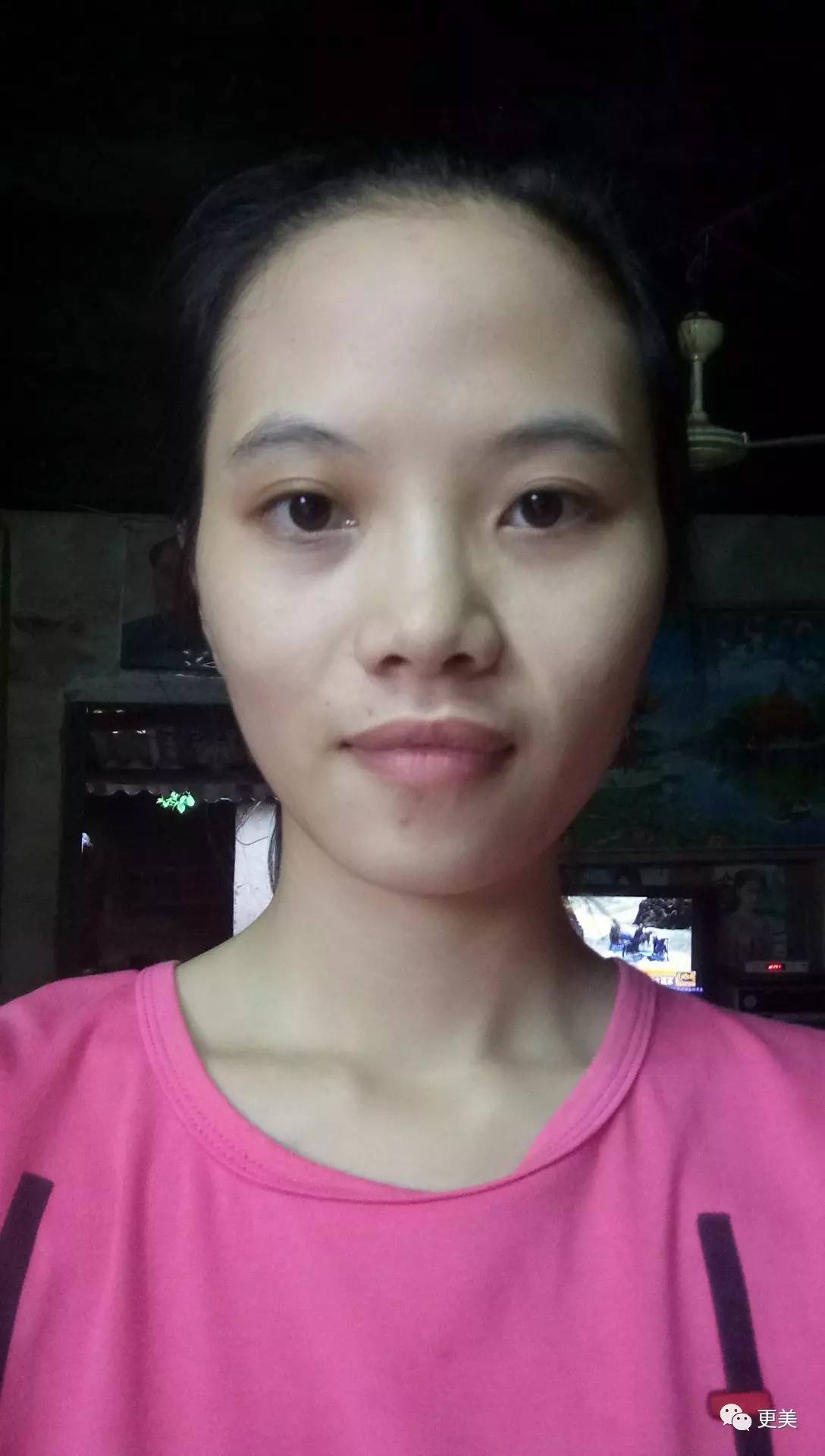 (文:更美APP 微博) 老王和豆得儿真的分手了? 有网友爆料,豆得儿微博小号有粉丝评论那你和王先生还在一起吗? 豆得儿回应不在哦,承认分手 看到自己小号被扒出来以后,吓的豆得儿特意开了个年费会员把自己的昵称改了 然鹅这并无卵用,新昵称还是被所长第一时间找到鸟 所长逛了下豆得儿小号,本来想给宝宝们挖点猛料,结果被这个可爱的小姐姐圈粉了 豆得儿可是在小号里放飞自我,直接骂起了扒皮号,看这语气简直就是社会我豆姐~ 黑粉给她留言,她也不留情的怼回去比你有钱