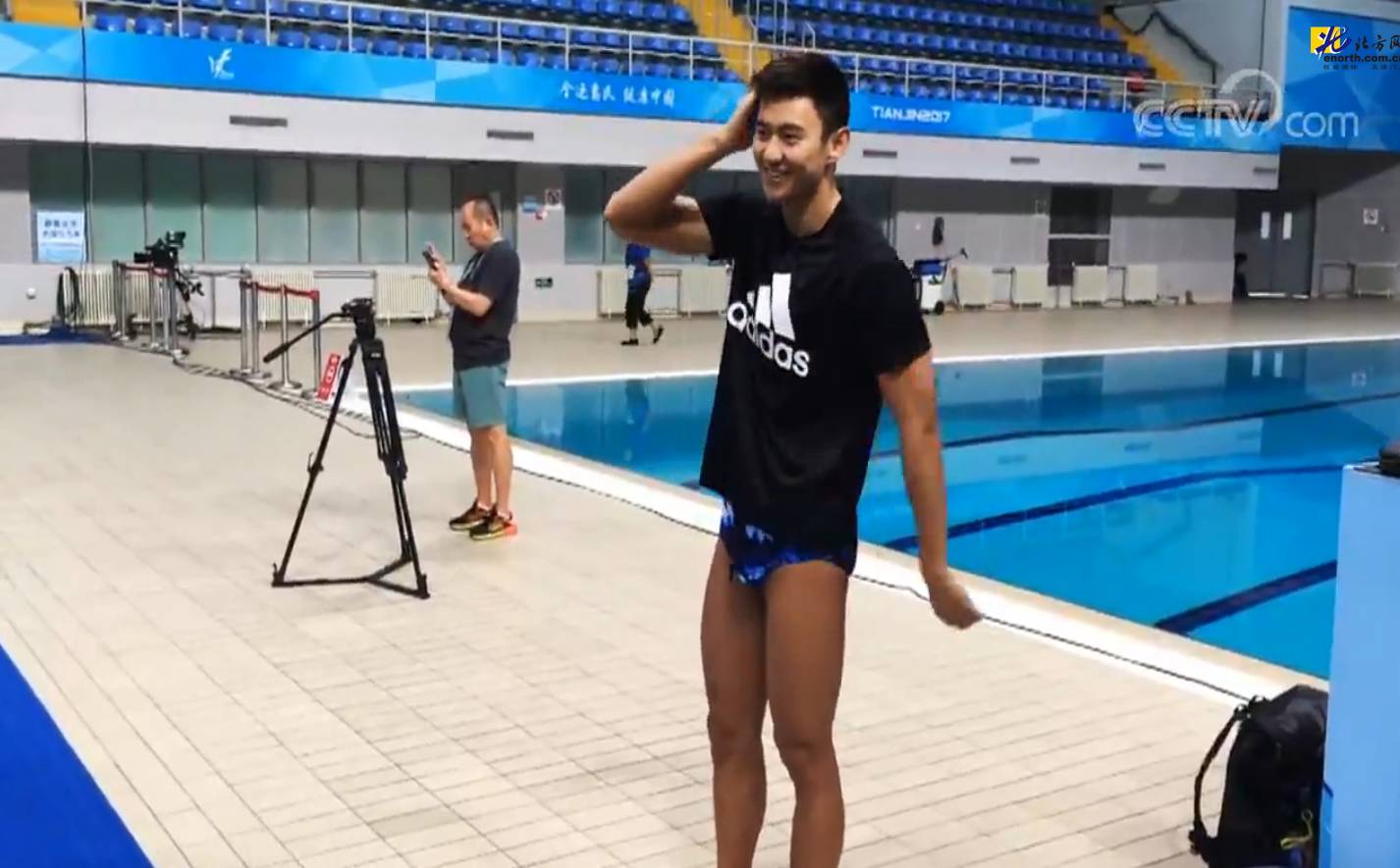 刚刚，孙杨400米自由泳夺冠!明天看孙杨宁泽涛同池对决!|孙杨|宁泽涛|自由泳_新浪新闻