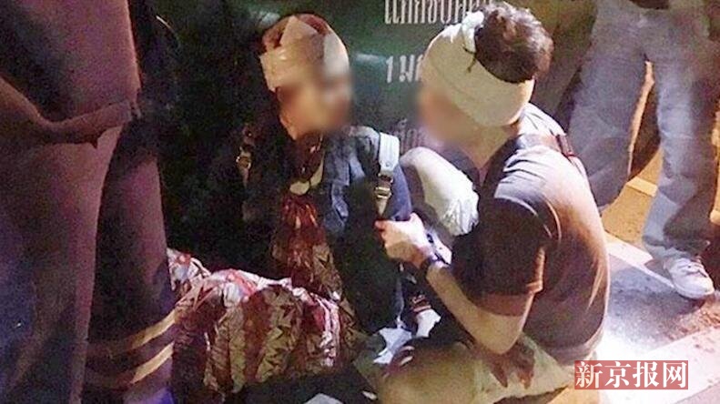 现场:2名中国游客泰国遭砍伤 袭击者持近60厘