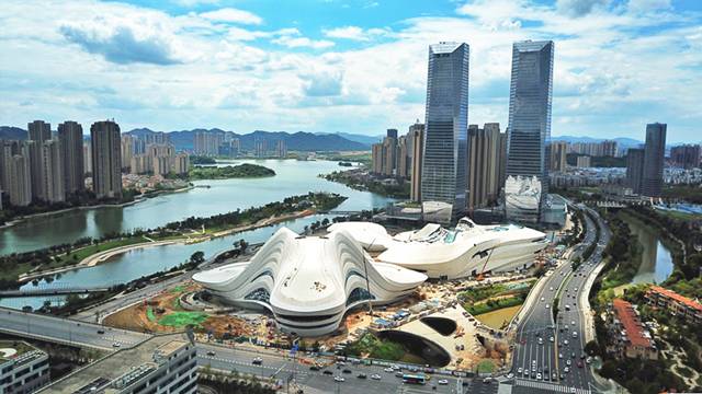 美出天际!世界最大芙蓉花长沙绽放,视频+VR