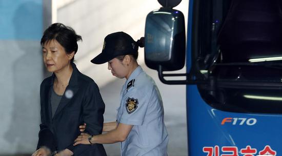  9月1日，朴槿惠迎来出院3天后的第2场审判