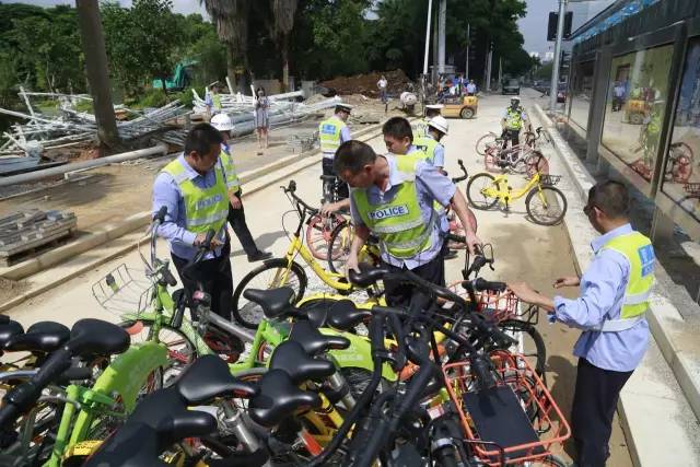 注意!在地铁口乱放电动车、共享单车将被罚款