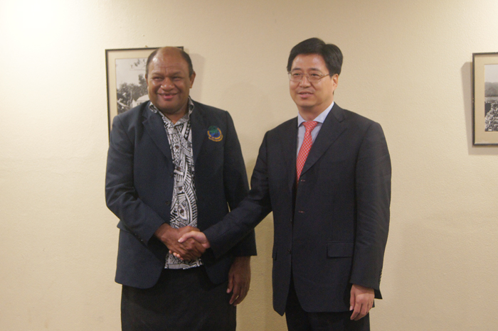 谭光明会见斐济渔业和林业部部长奈克姆|谭光