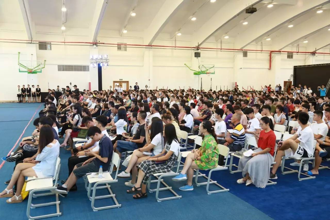 惊呆!仅仅是个开学日,全球高端酒店就蜂拥到这