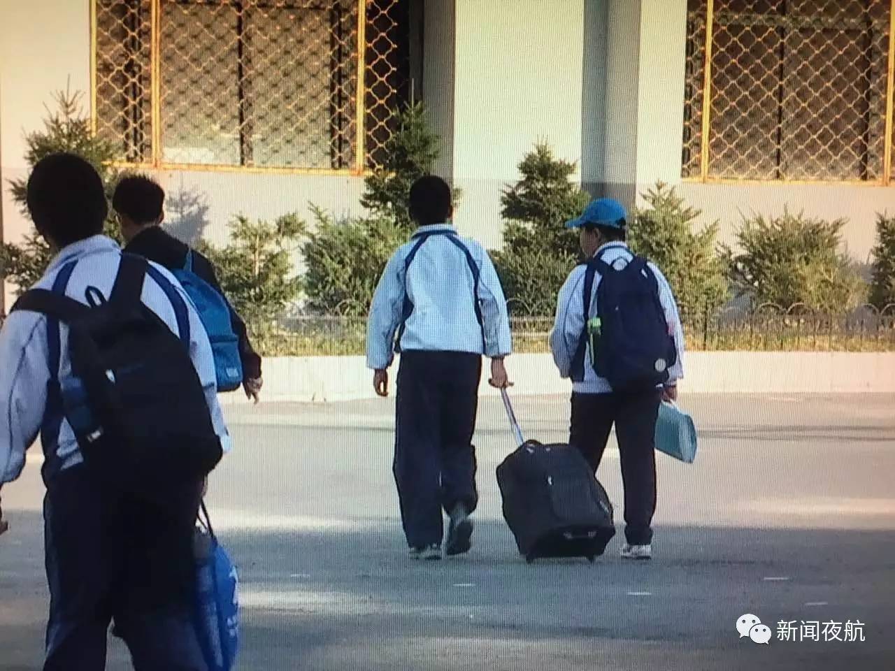 开学第一天,家长都忙成了啥样?哈尔滨交警6点