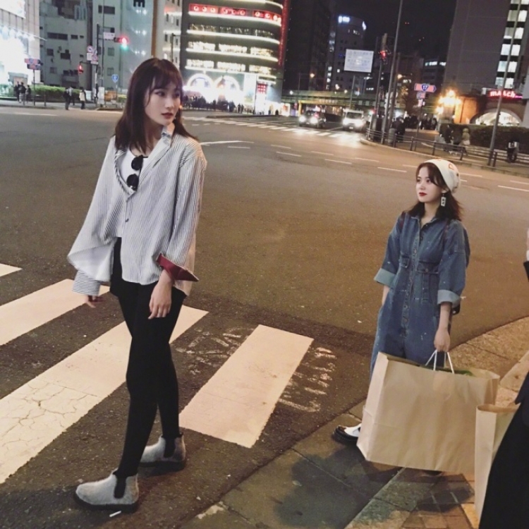 坐王俊凯床被骂的姑娘，竟然是个178cm、有着百万粉丝的网红！