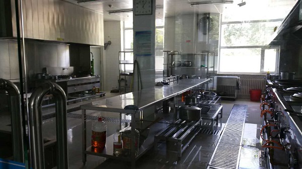 [教育局]联合市食品药品监督管理局对校园食品