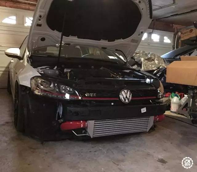 高尔夫GTI改装到400匹强悍实力!