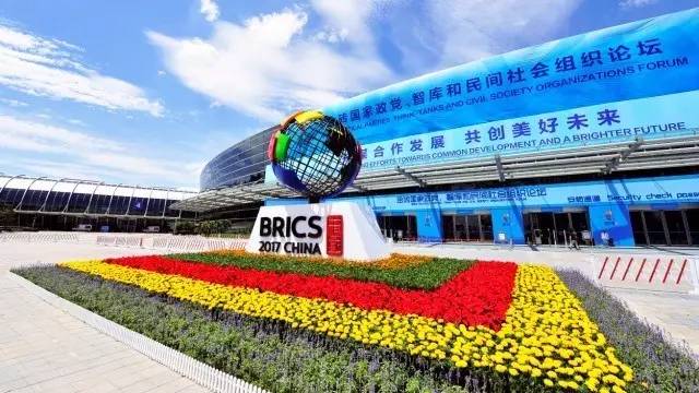 金砖国家如何扩大朋友圈?完善伙伴对话制度化