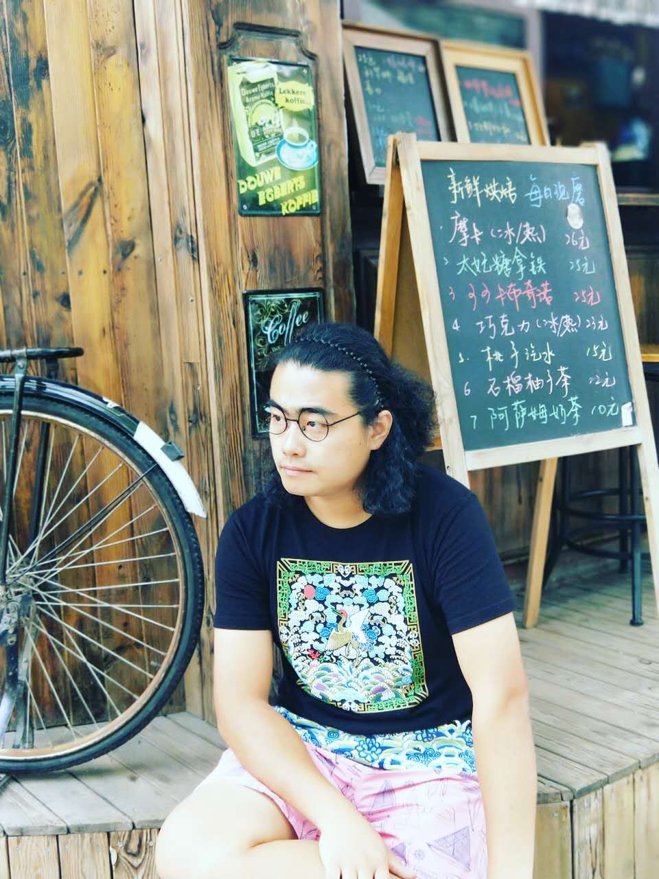 37℃老板 || 他开了家照相馆,专拍老济南,七年吸