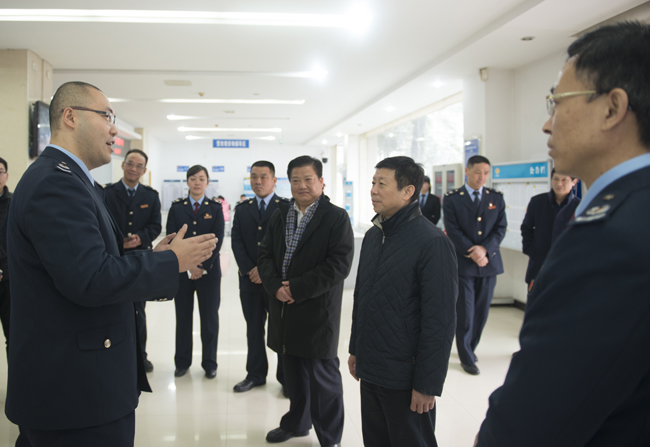 税务总局领导深入基层调研并慰问税务干部|国