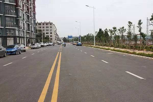 圈子里的昆明明星官员:亲哥当白手套、贿款放