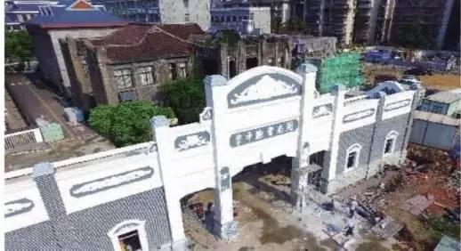 周南中学新校门火了,快看长沙哪个中学的校门