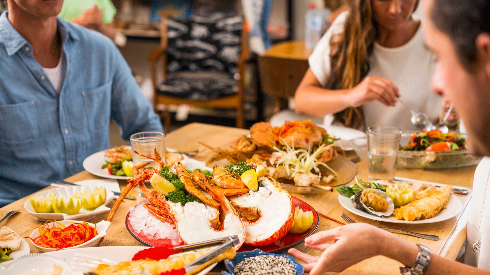 【讲真】别在微信看美食了!你需要一场河马生活节式的夏末狂欢|云南|法国馆|龙虾_新浪新闻