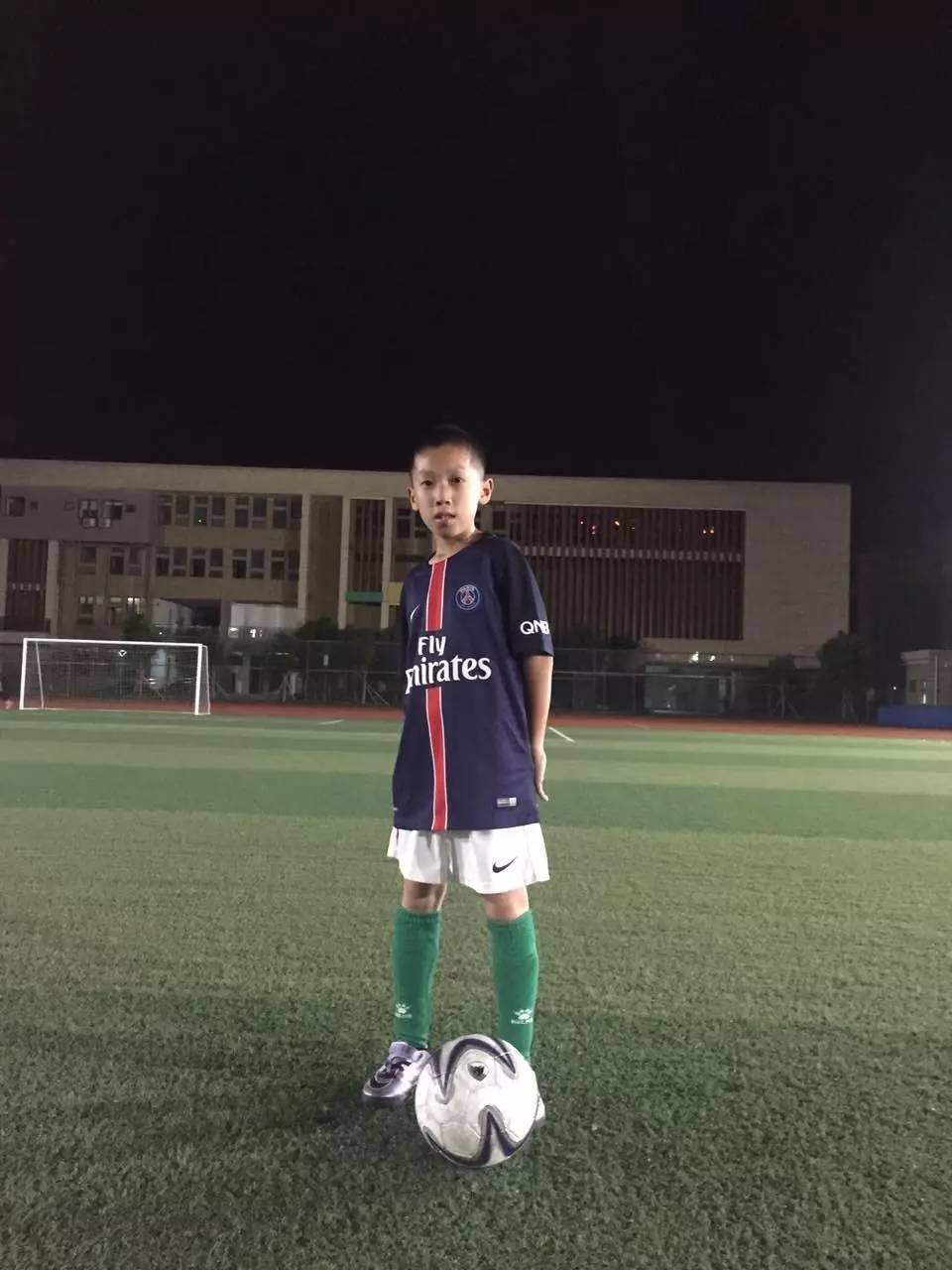 国足2:1卡塔尔,以胜利告别世界杯!有宁波这群足