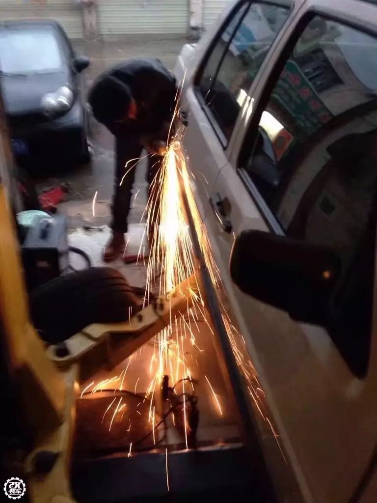 18岁的方灯捷达,不知道你是否还能继续活下去!