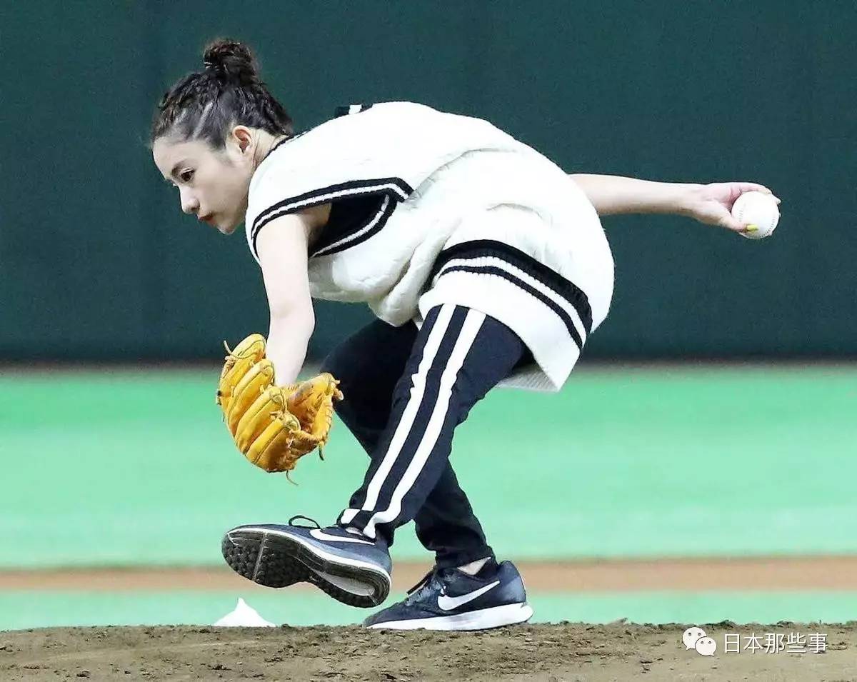 日本棒球人口数据_日本棒球礼仪文化(2)