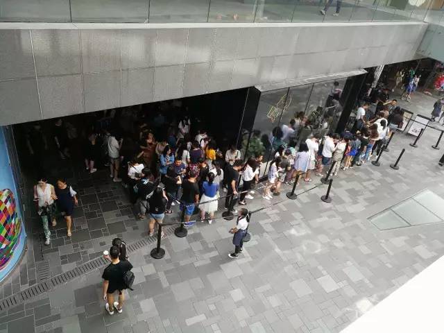 我花了两个小时排队,只为买一杯 喜茶 ,结果.|三