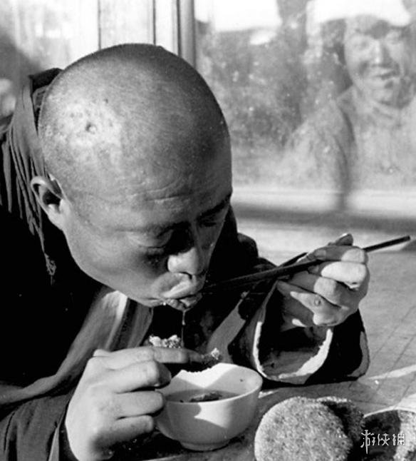 这是一组有“味道”的老照片 让人看饿了的街头小吃!