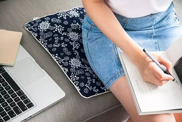 【好物】每天坐着它，体内寒气就散了|外套|艾绒|坐垫_新浪新闻