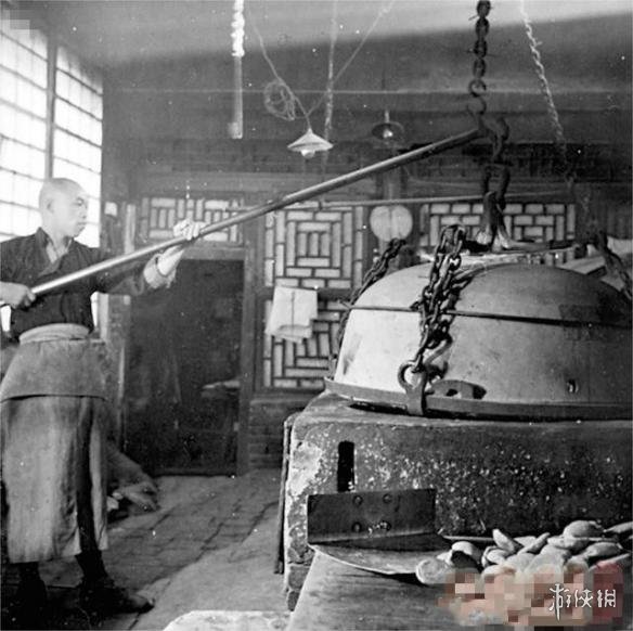 这是一组有“味道”的老照片 让人看饿了的街头小吃!