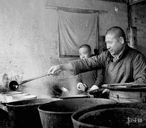 这是一组有“味道”的老照片 让人看饿了的街头小吃!