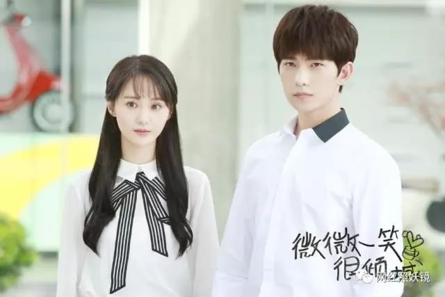 快手赵丽颖、郑爽和本尊有8成像,但离开滤镜呐