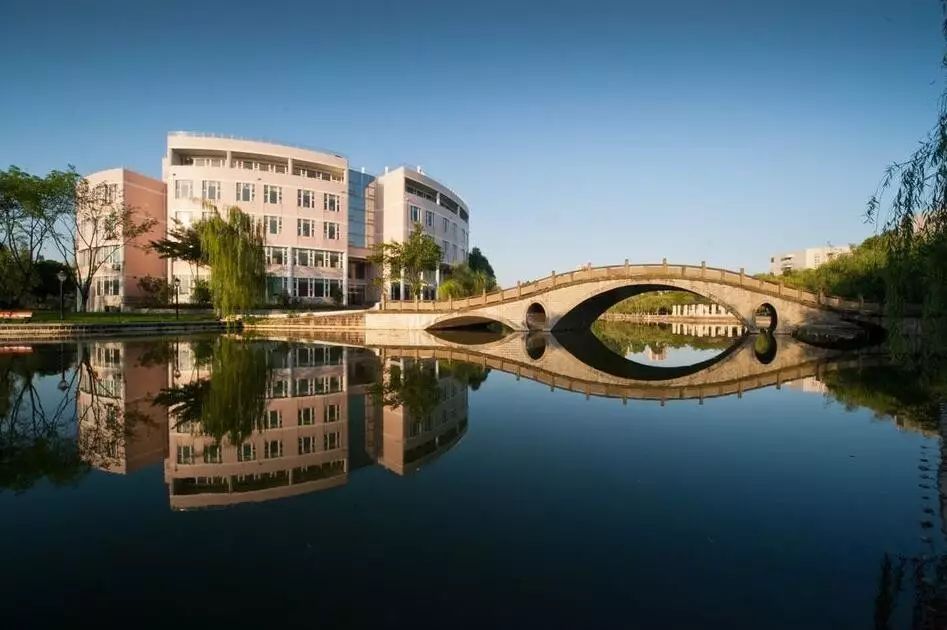 开学大直播 | 传说中别人家的大学 成都大学高