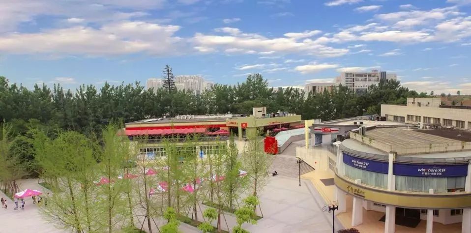 说中别人家的大学 成都大学高颜值学姐带你飞