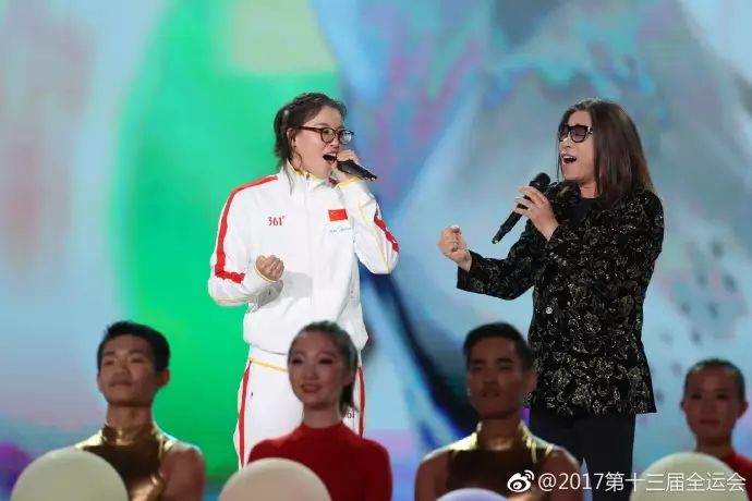 全运会闭幕,奥运五环与天津之眼交相辉映,将奥