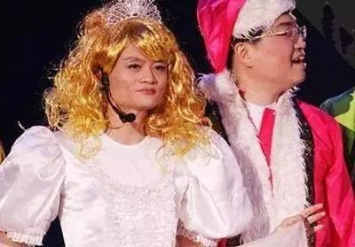 昨晚马云的这段舞蹈刷爆了朋友圈!在4万人面前