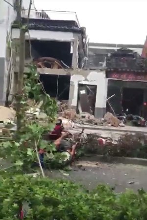 苏州一烧烤店液化气瓶泄漏引发爆炸致1死多伤