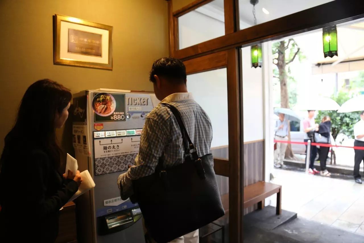 绝对正宗!店主三顾兰州拜师学艺 日本首家兰州