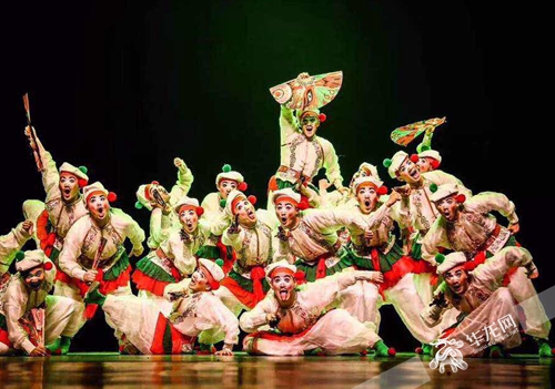 重庆原创舞蹈《丑角》精彩亮相第十一届中国舞