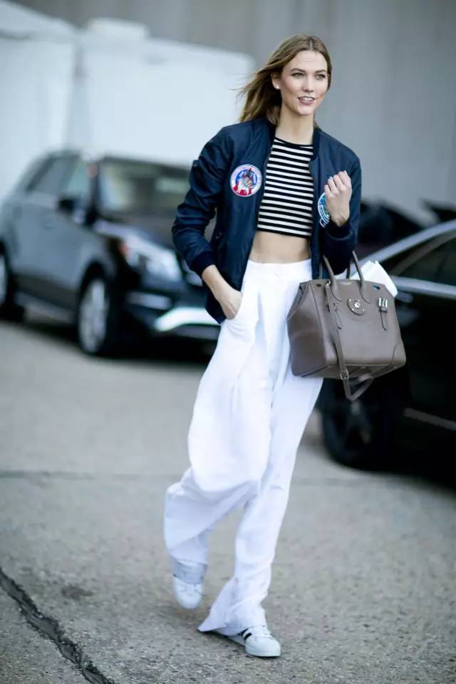 一句话形容女人的身材:理想很骨感,现实很丰满