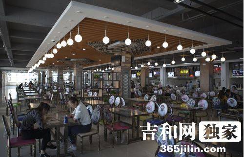长春师范大学高颜值食堂网上蹿红!|长春师范大