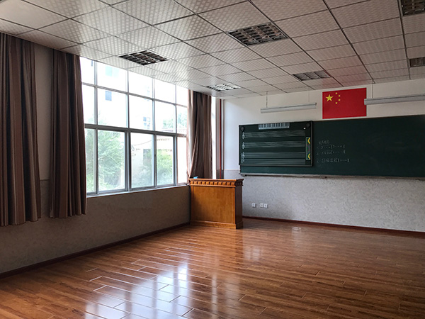 师者|雪域高原的教师节①:孩子喜欢80、90后的