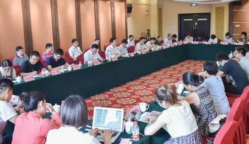 9月10日,中央新闻媒体采访团赴雄安新区集中采访。 赵杰摄