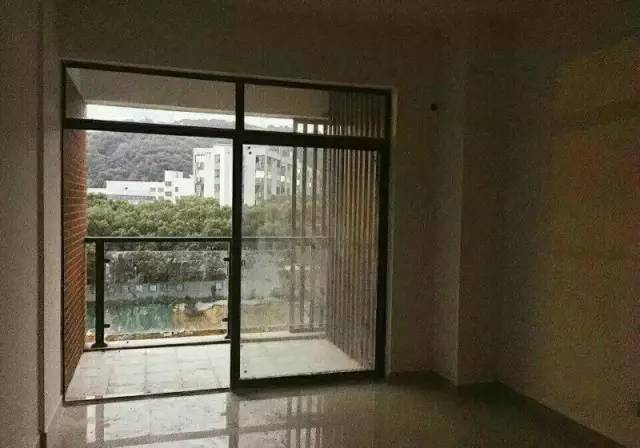 空调电视冰箱全都有…长沙高校宿舍大PK!感受