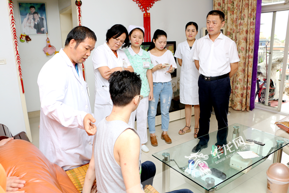 渝北:龙溪街道有支爱心帮帮团 为残疾人士开